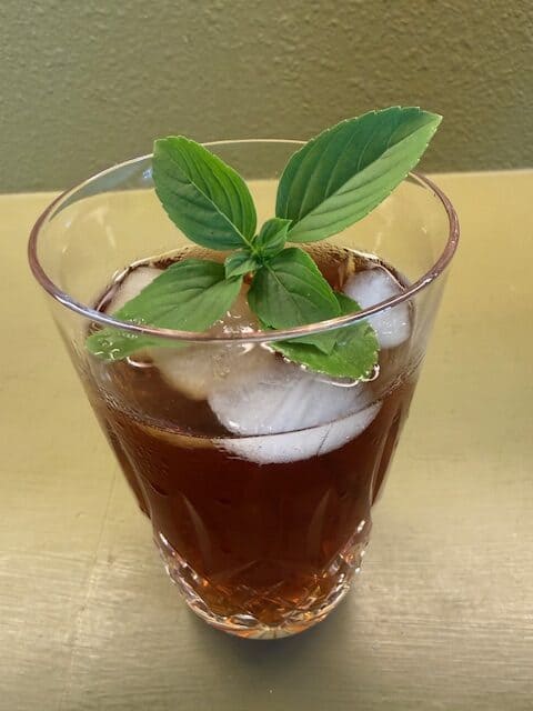 Lemon basil tea