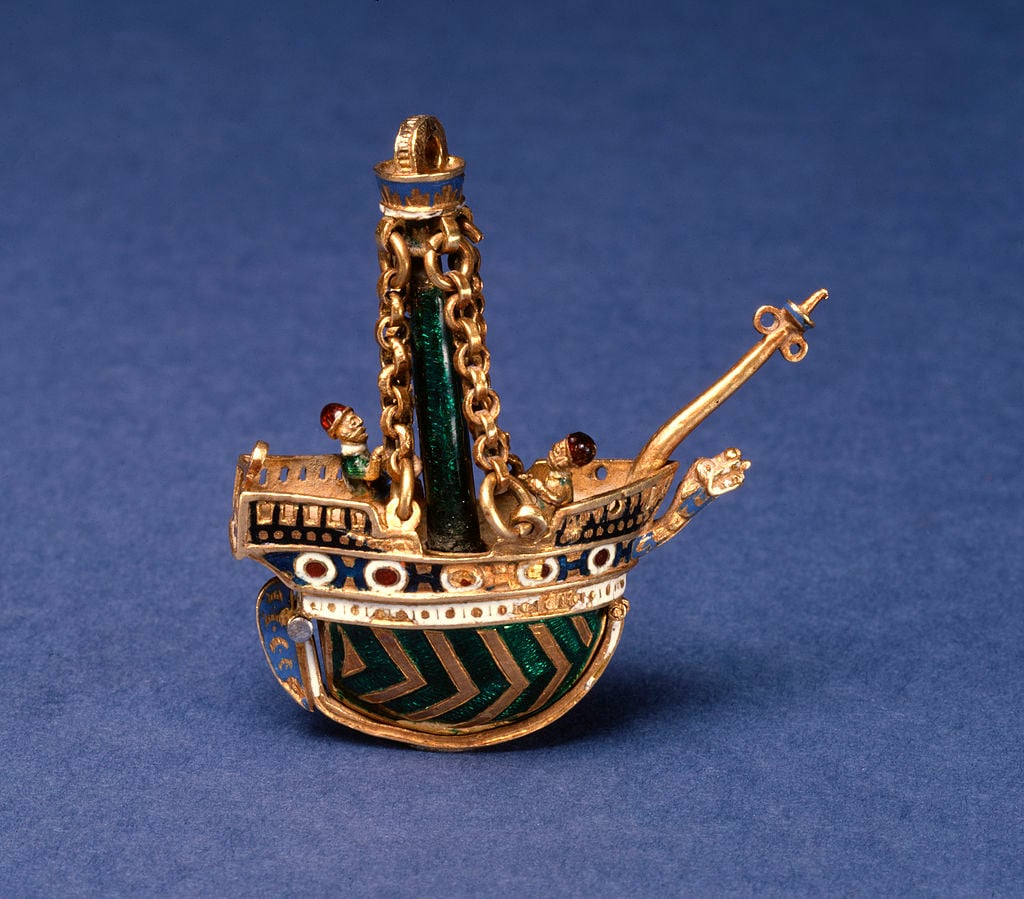 european__pomander_in_the_shape_of_a_ship_waltersprofile-by-anonymous-europe-walters-art-museum