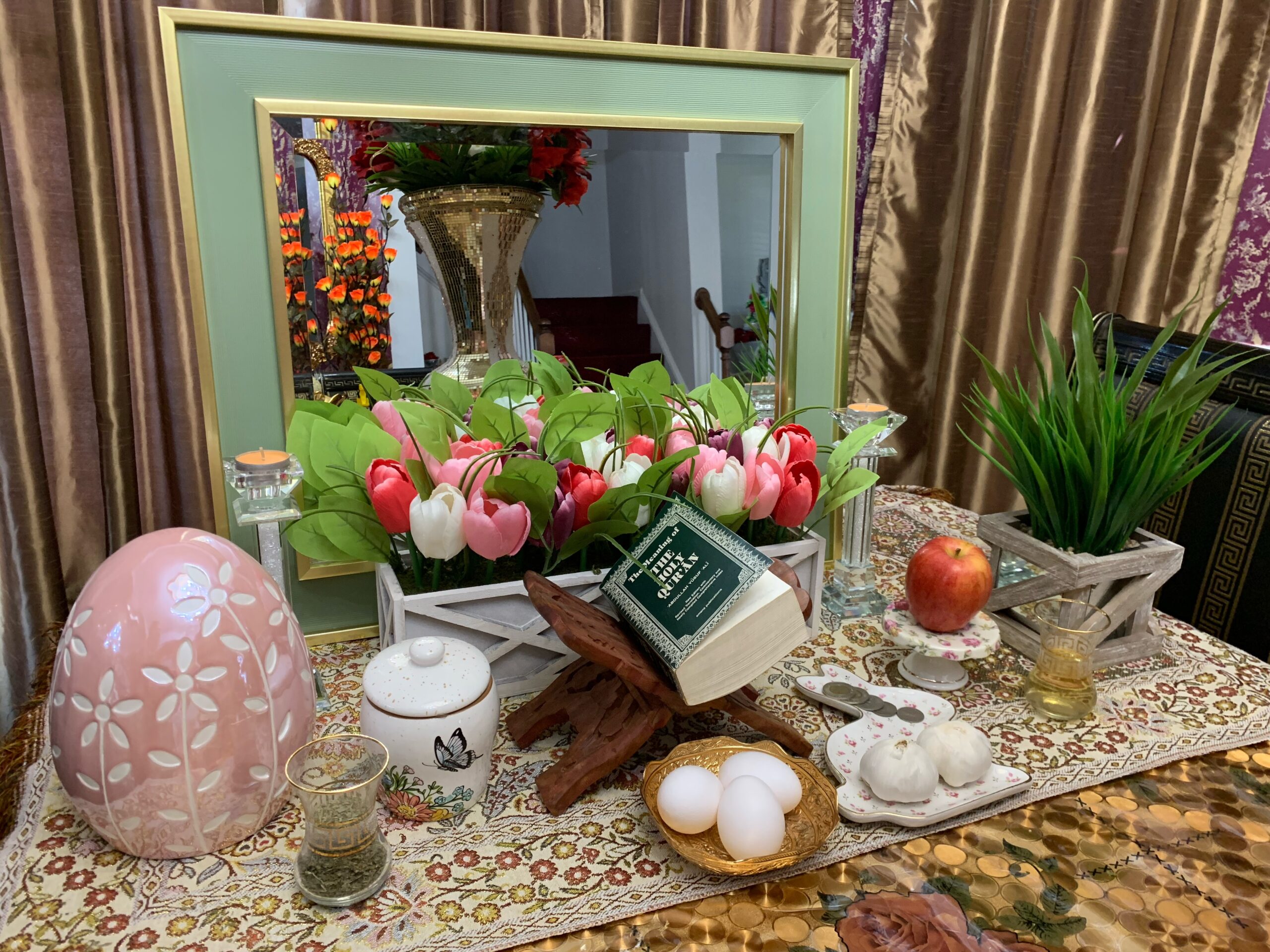 Haft-Sin table