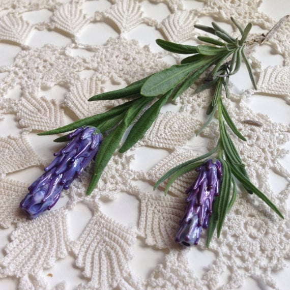 lavender beads, medium
