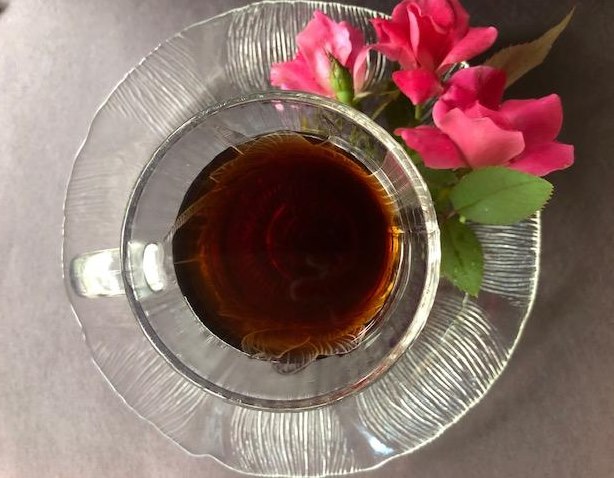 rose tea